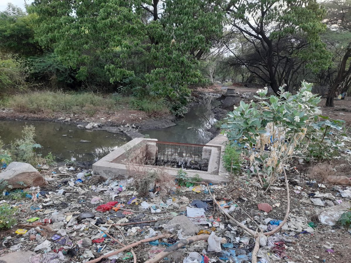 UmakanthTiwari's tweet photo. @KTRTRS @CommissionrGHMC 
@D_SudheerReddy after several reminders from us &amp; GM Water works on the burning drainage issue, GHMC officials r not responding since 2 years. Pl help Snehamainagar residents of LBNAGAR, HYD atleast  this year sir🙏🙏🙏 https://t.co/m83CGUQ6GG