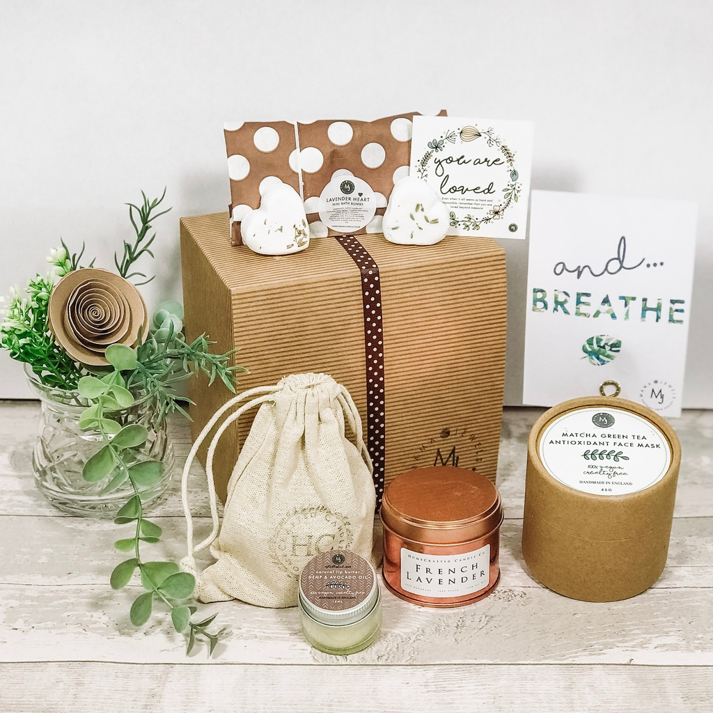 'And Breathe' 
Pregnancy-safe pampering the whole family will love!

Wellness spa at home boxes from £9.95

mamajewels.co.uk/product-catego…

#wellbeinggifts #pamperinggifts #spabox #spaathome #pregnancygift #pregnancyskincare