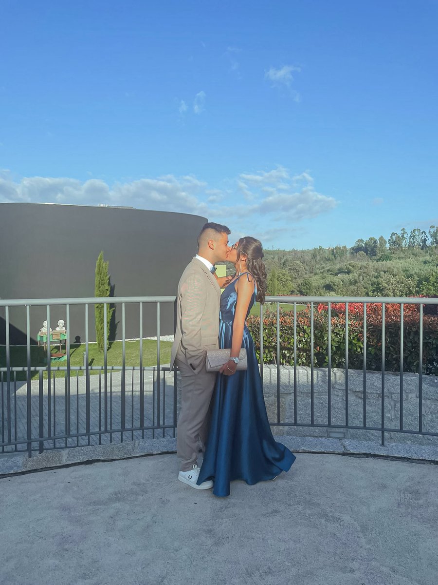 Ritaborges27's tweet photo. Prom ✨🤍 https://t.co/C5r2lnkB2B