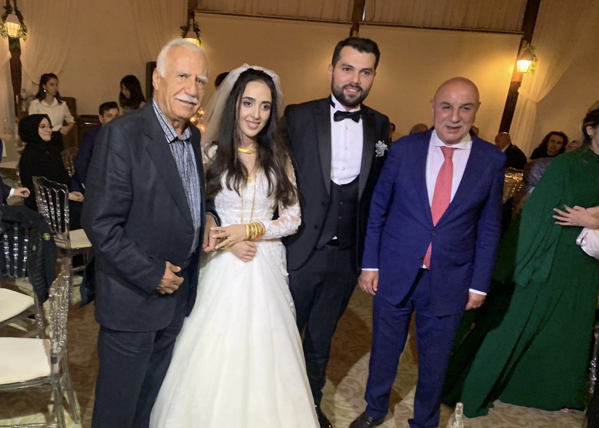 turgutaltinok06's tweet photo. Sevgili Hazal ve Recep çiftinin düğün merasimine katıldık. Çiftimize bir ömür boyu mutluluk diliyorum. Allah bir yastıkta kocatsın. 🧿 https://t.co/JrztpUNG6y