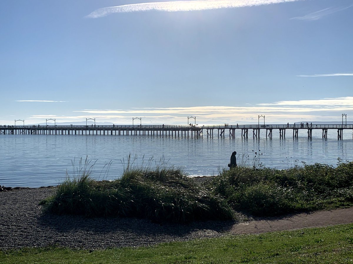 vidhithakkar's tweet photo. The #views from my summer travels. When you live in B.C. you have to enjoy the view on the weekend! We are  super excited &amp; thrilled that he is leading #newoperations at Kitsilano tomorrow, leading a team of 15 staff at a restaurant. #keymilestone #rosegarden walk #Vancouver, BC https://t.co/6wGPxAcQhR