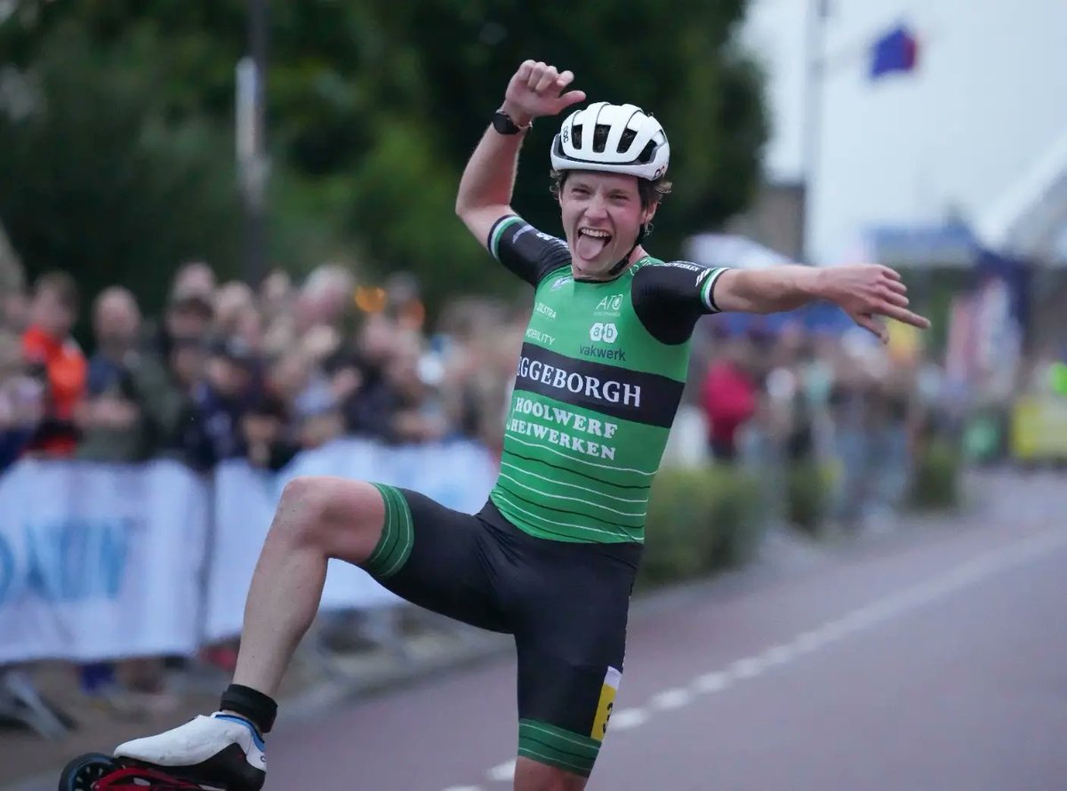 NEDERLANDS KAMPIOEN MARATHON!🇳🇱🎖

Met dank aan mijn ploeggenoten👊 

📸TIMSIMAGING

#nkmarathon #reggeborgh #roodwitblauw #teamwork
