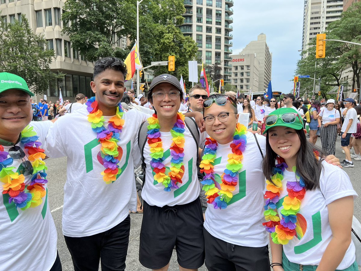 Pride Toronto!! @DesjardinsGroup supports our LGBTQ2+ community and loving the positivity in the air!!