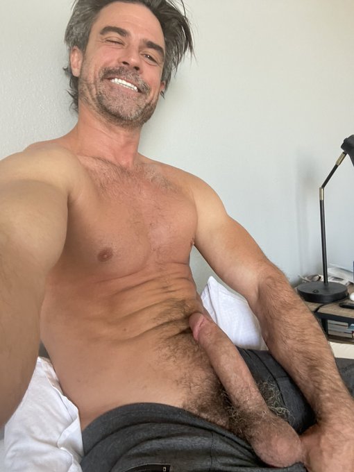 Good morning! OF is half price! Go check it out https://t.co/YhKpvaoJsP