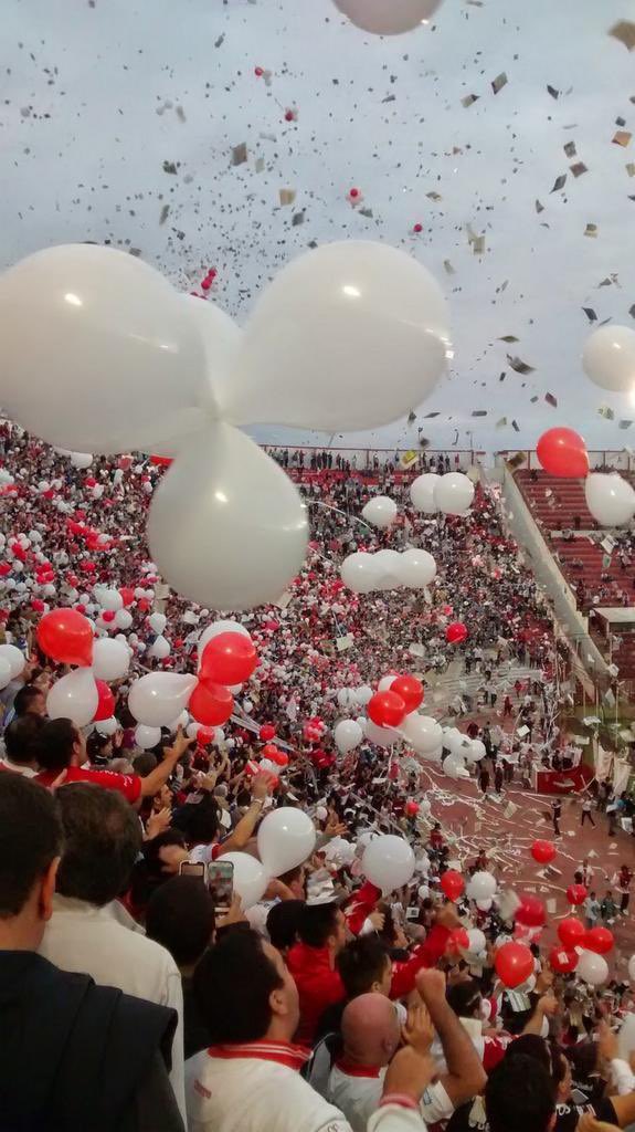 Desde hoy empecemos a romper las pelotas con el recibimiento para el domingo contra River, pidámosle a nuestros dirigentes que pongan humo, nosotros llevemos papeles, Globos, etc. Que explote el Duco! <a href="/davidquemero10/">davidgarzon</a> !!