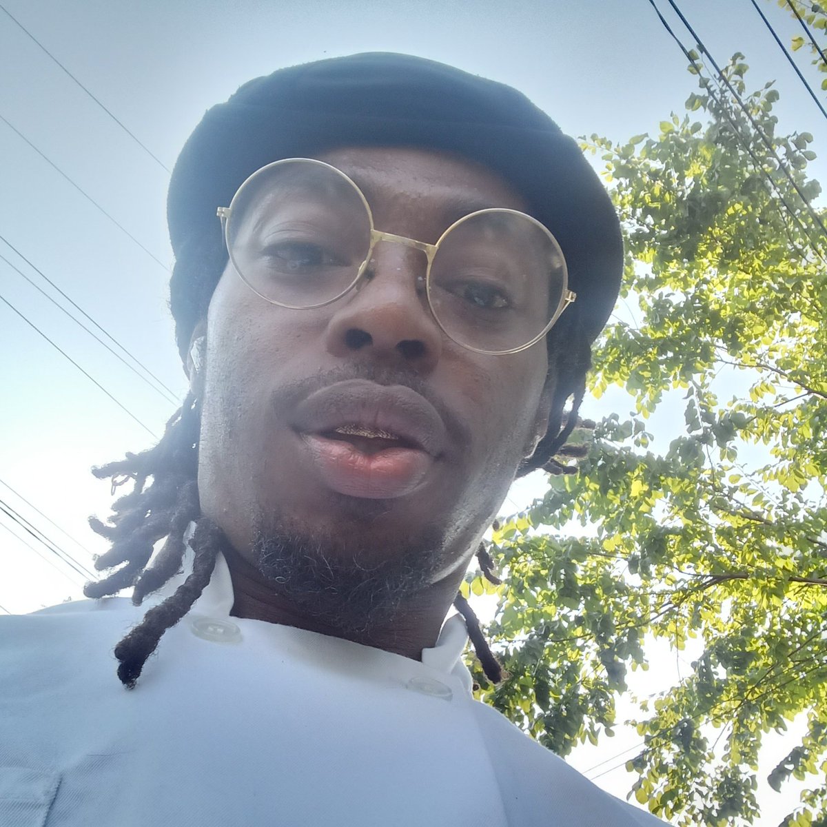 propametaphor's tweet photo. #NewProfilePic https://t.co/SCSVQPZcCi