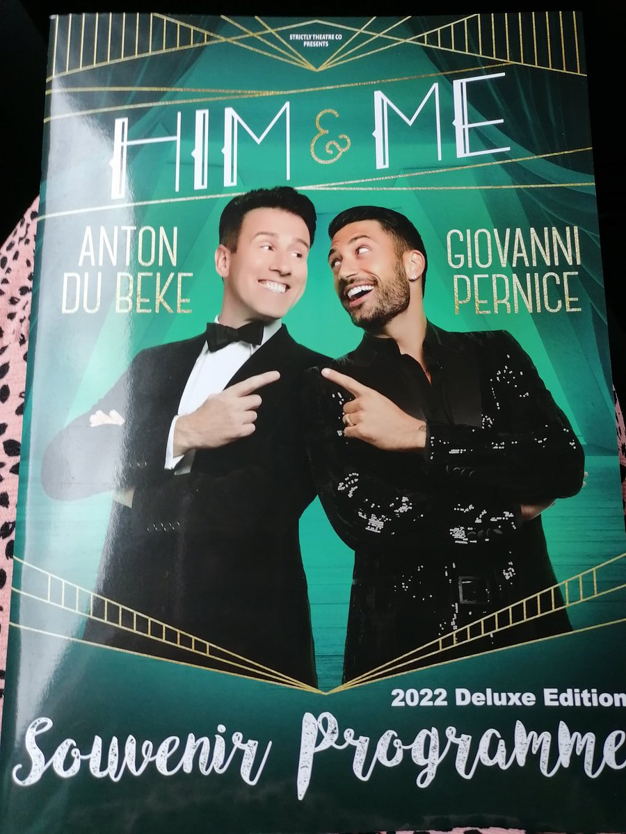 Well what can I say.. @TheAntonDuBeke @pernicegiovann1 best show I've seen in a long time! The whole cast were outstanding 🕺🏻💃🏻 Can't wait for next year! #HimandMe #antonandgiovanni