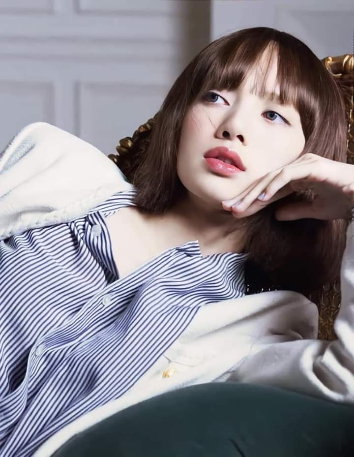 lisaxchau's tweet photo. see emmm!

LALISA HUMAN CELINE
#LISAatCelinePFW22
#LISAXCELINE https://t.co/4ko4B60KYi