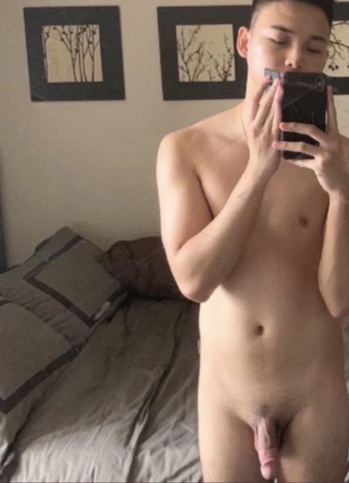 Sky? 👉🏻🍆 https://t.co/gIzeUOXqGt https://t.co/O55G4JyIgh