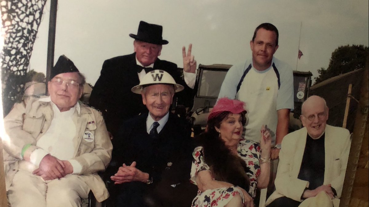 Duncanprebble's tweet photo. @Croft_comHQ Very sad. I met these four Dads Army cast members at a show in Kent several years ago. RIP Frank Williams. #ptesponge #wardenhodges #mrsfox #revtimothyfarthing https://t.co/bJG9NtgvuO