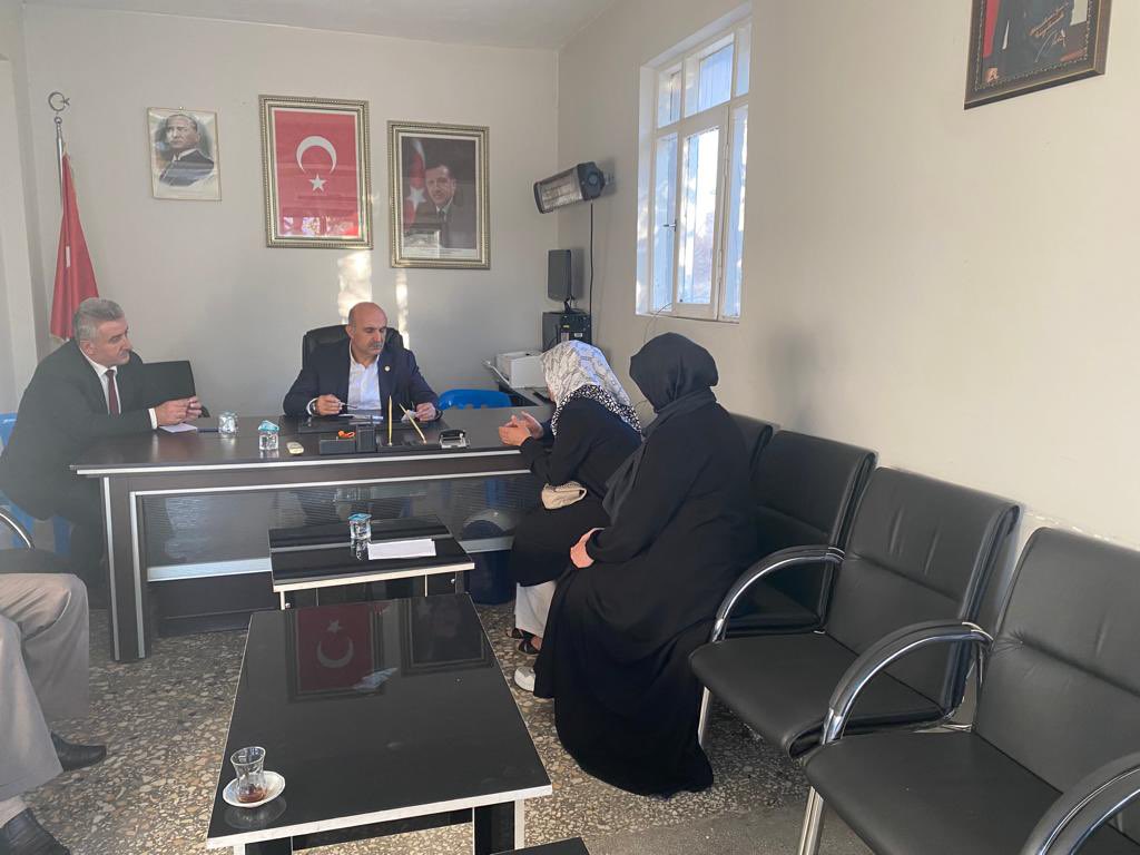 Ak Parti Beşiri İlçe Başkanlığımızı ziyaret ederek, teşkilat mensuplarımızla, yapılan ve yapılacak olan çalışmalara ilişkin istişare ve değerlendirmelerde bulunduk. 
<a href="/Akparti/">AK Parti</a> #Batman #Beşiri <a href="/AkpartiBesiri/">Ak Parti Beşiri İlçe Başkanlığı</a>