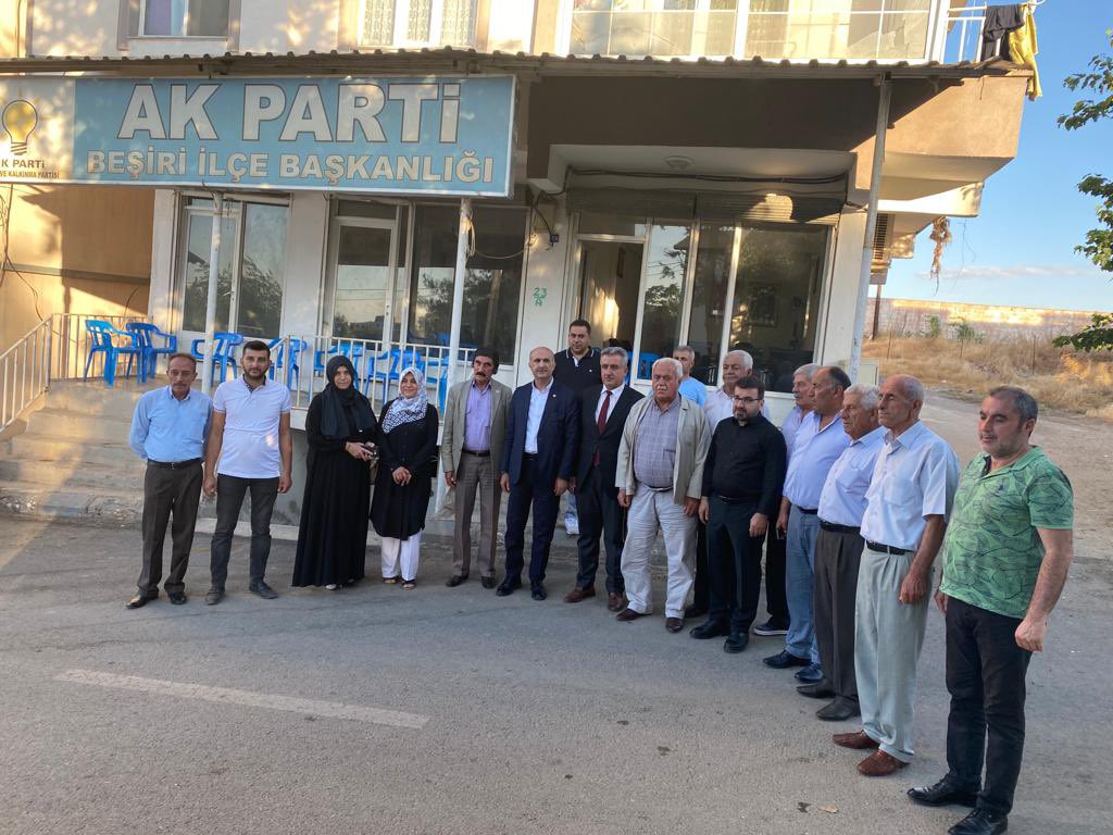 Ziverozdemir's tweet photo. Ak Parti Beşiri İlçe Başkanlığımızı ziyaret ederek, teşkilat mensuplarımızla, yapılan ve yapılacak olan çalışmalara ilişkin istişare ve değerlendirmelerde bulunduk. 
@Akparti #Batman #Beşiri @AkpartiBesiri https://t.co/W8CVF8o7yU