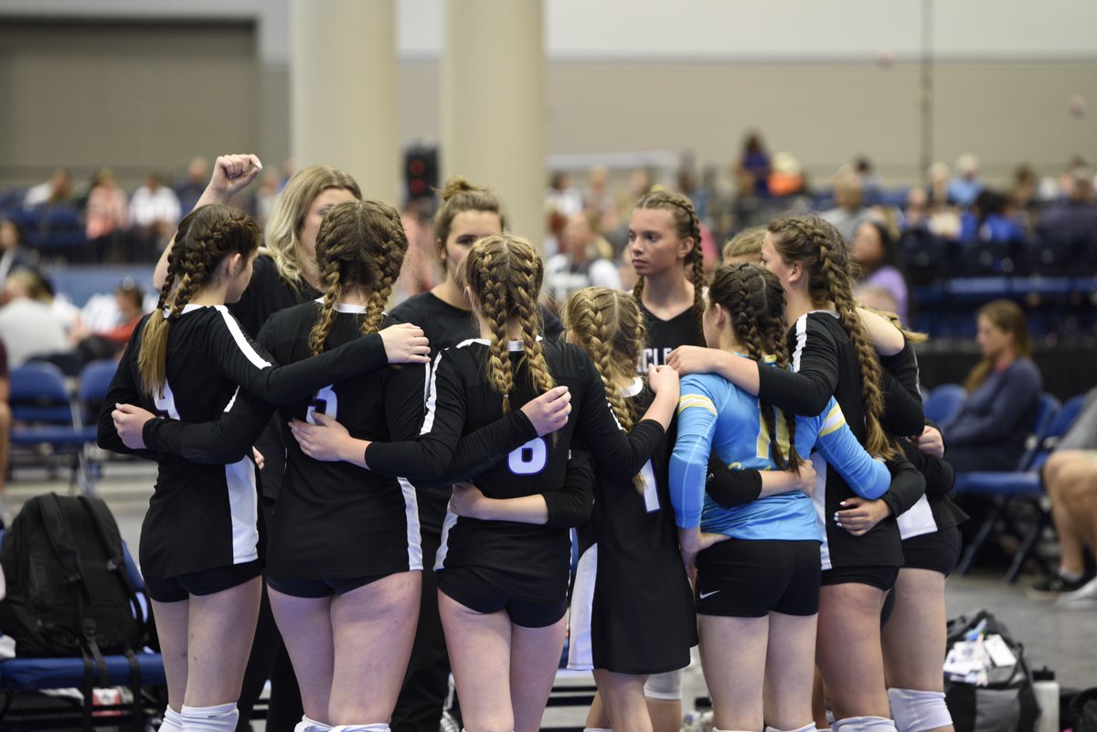circlecityvbc's tweet photo. Congratulations to 12 Purple for their 9th place finish at USAV Nationals! We could not be more proud of all of the hard work this team has put in to get to this point! WE ARE SO PROUD OF YOU LADIES 🔥🏐 https://t.co/Zy0RFE3cMV