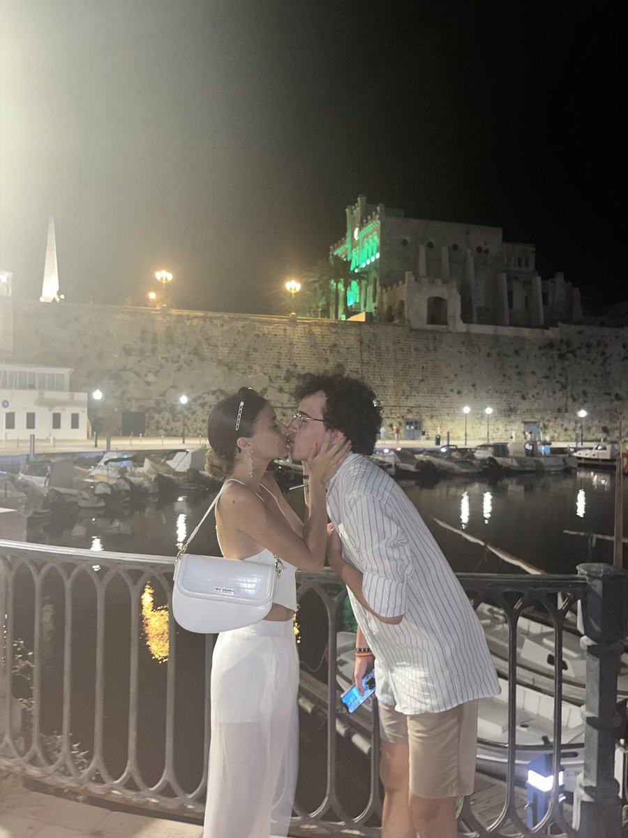 user18183728281's tweet photo. em quedo amb els taxis pirates,  Iguana i la pomada acompanyant cada nit al port de Ciutadella, piscina lentis, cala en brut, no pierdas la cabeza x un culo i sobretot TARRAGONA TOTA LA VIDA. https://t.co/ZgQA9AxUIM