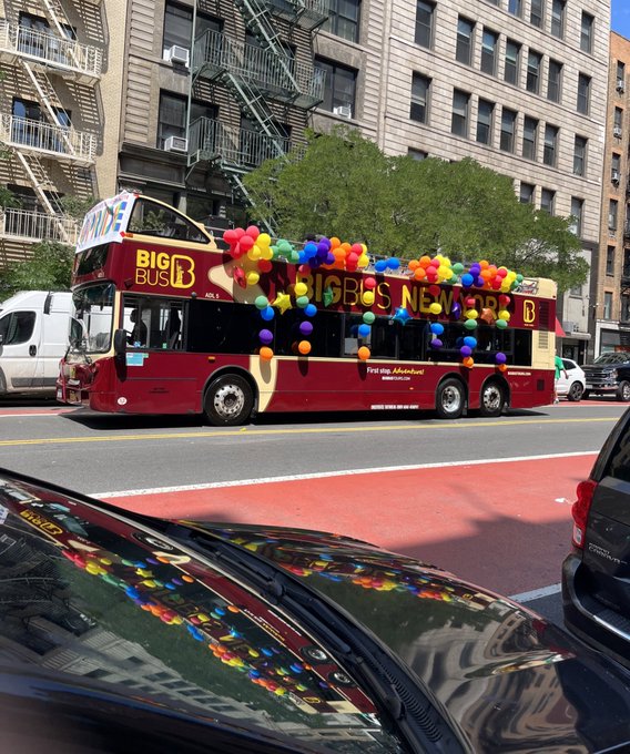 NYC Pride Parade 🏳️&zwj;🌈 😍 - stronger than ever  #pansexual #LGBTQIA #NYCPride #NYCPride2022 https://t.<a href="/tag/nycpride"class="tags"><span>#nycpride</span></a><a href="/tag/pansexual"class="tags"><span>#pansexual</span></a><a href="/tag/lgbtqia"class="tags"><span>#lgbtqia</span></a><a href="/tag/nycpride2022"class="tags"><span>#nycpride2022</span></a>