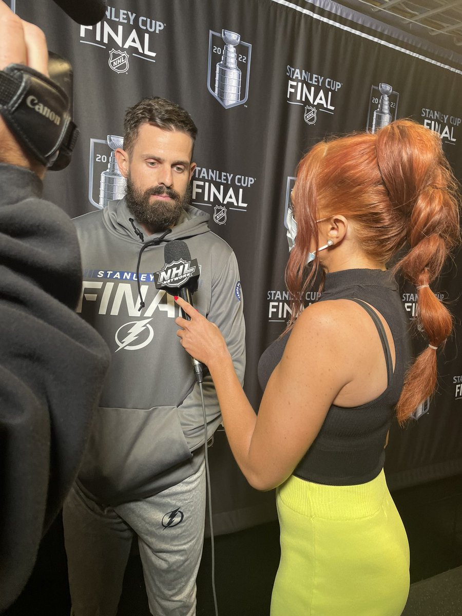LGRed's tweet photo. All of the #StanleyCup vibezzzzz https://t.co/kf8qhnd5Wu