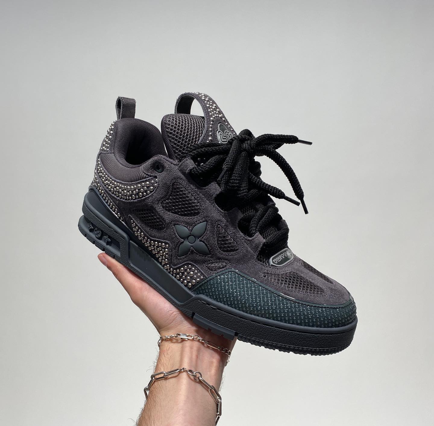 Giày thể thao LV Trainer Đồ Nam LOUIS VUITTON #12 Giày thể thao LV Trainer Đồ Nam LOUIS VUITTON