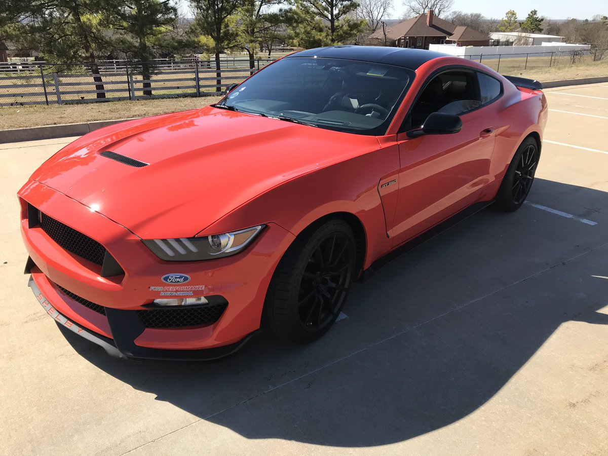 bigduke47's tweet photo. #ShelbySunday #CompetitionOrange #GoesAroundCorners @COMregistry https://t.co/GFrxWUuPit