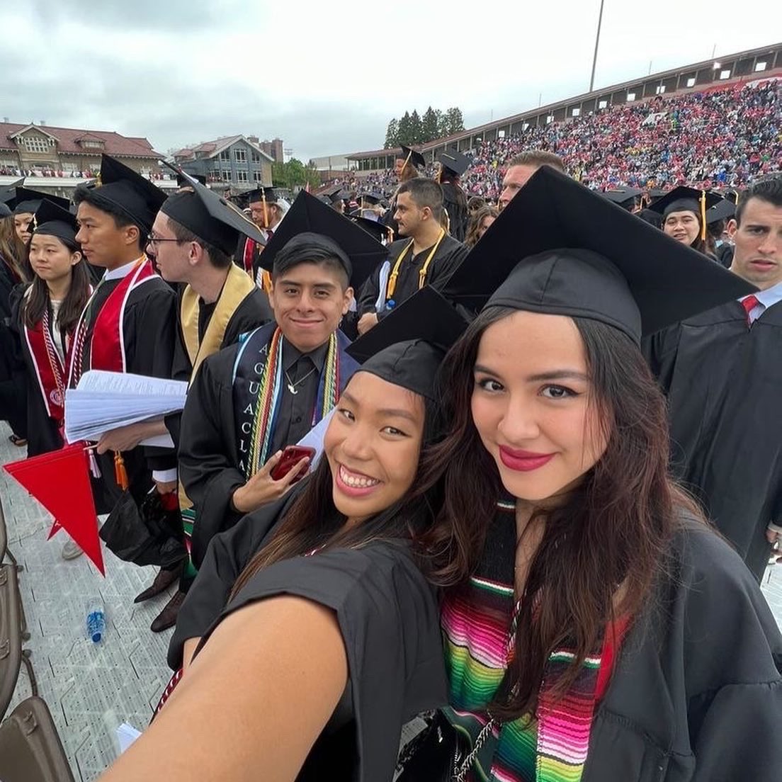 _adrian_rmz_'s tweet photo. A CORNELL MF GRADUATE 😤🐻🔴 https://t.co/cd3b0haOcE
