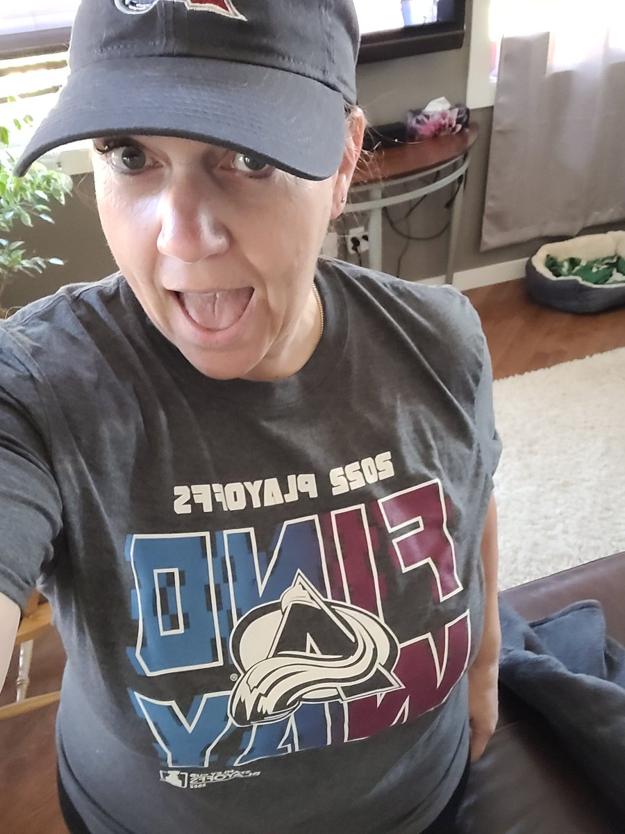 JaniceOwen's tweet photo. IT'S ON!!!
CMON @Avalanche
BRING THE CUP HOME TONIGHT!!!
Cheering LOUD AND PROUD from Saskatoon Saskatchewan π¨π¦π¨π¦!!
#FindAWay
#GoAvsGo
#IBELIEVE
#WINTHISGAME
#AVAHOLIC https://t.co/2jQRKp84Kp