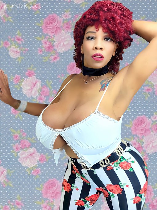 Light, Camera, Action!!🌹🍒🎈💄🍎❤️💋 Come check out my Onlyfans for 40% off on my Summer Sale🌞❤️🤗 https://t<a href="/tag/imcaramelnotchocolate"class="tags"><span>#imcaramelnotchocolate</span></a>