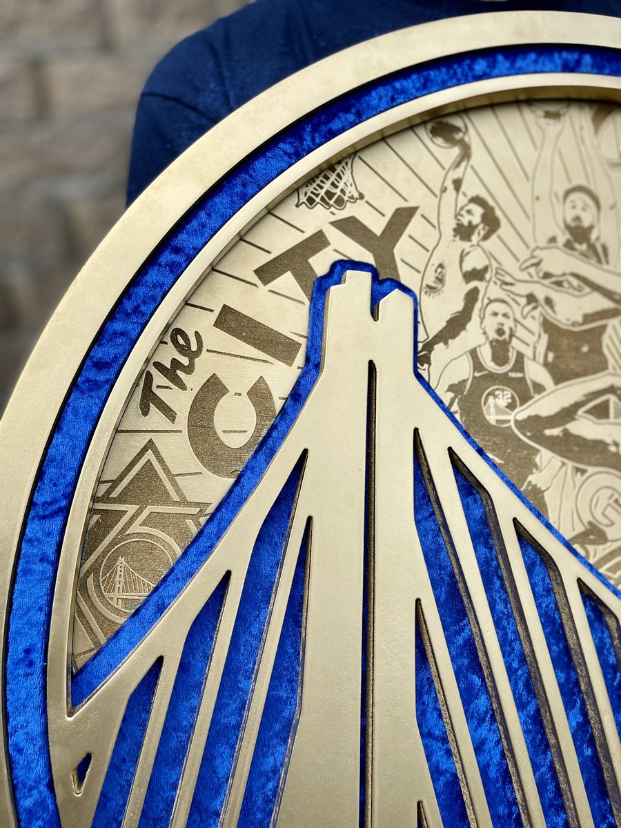 Catchfire_C's tweet photo. Gold Blooded. Get yours -> https://t.co/pDALI3mQZX #goldenstatewarriors #NBAFinals2022 #NBA #warriorsin6 #warriors #mancave #wallart #custom #shopsmall https://t.co/QkSLuqD29B