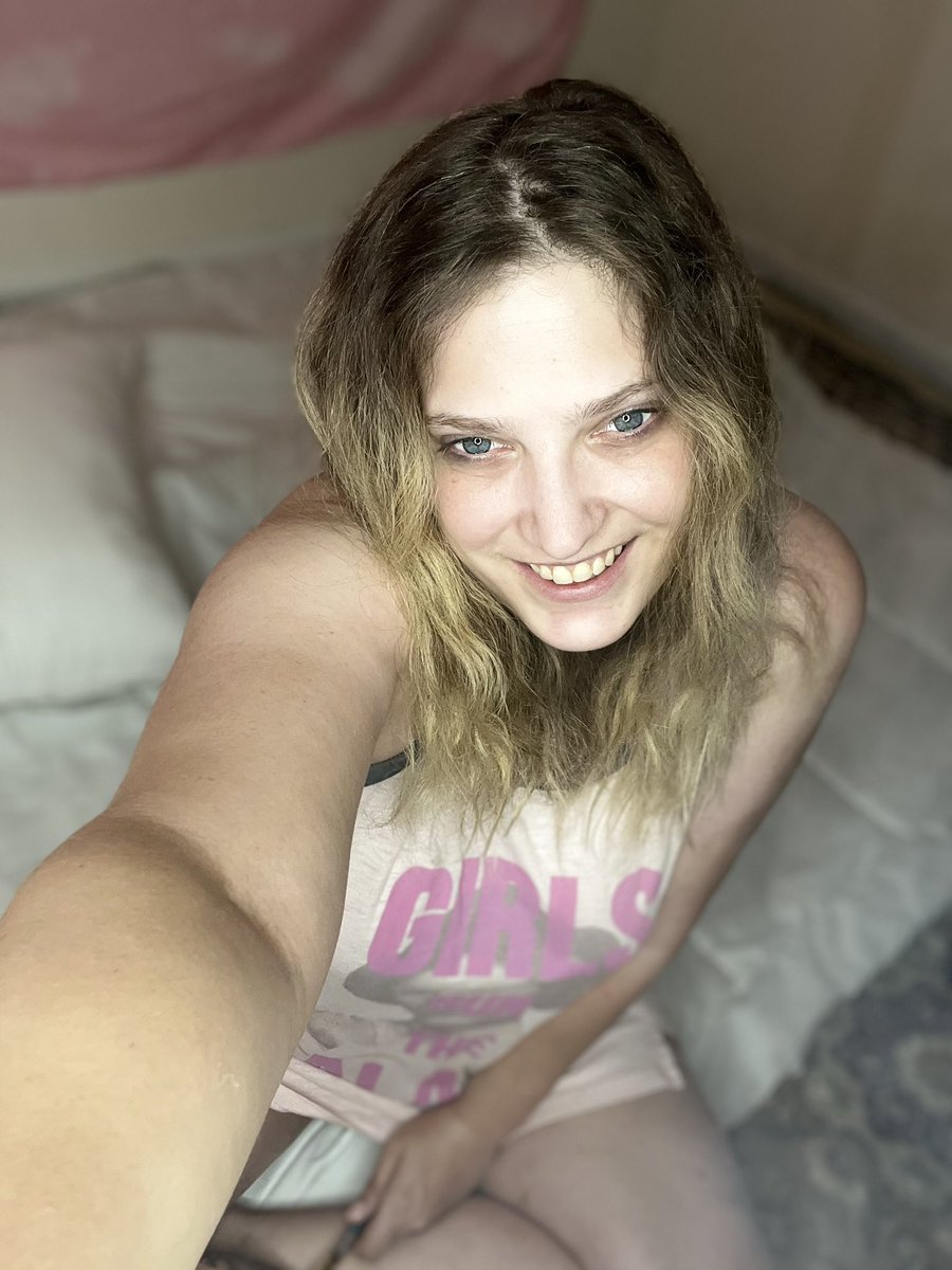 _KatPastel's tweet photo. have a smoke with me? 😈 https://t.co/aZJzACKm08

#nsfwtwt #nsfw #onlyfun #onlyfanspromo #onlyfansgirl #onlyfansfree #onlyfansfreetrial #420friendly #420community https://t.co/PFcxCjdb4T