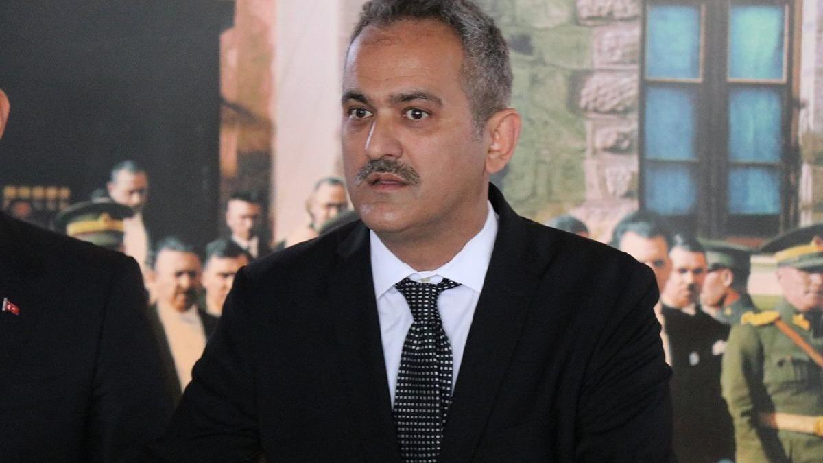 Milli Eğitim Bakanı: 81 ilde ekmek fabrikası kurup 1.5 TL’ye satacağız. Türkiye'de 81 ilde 100 noktadaki meslek lisemize ekmek fabrikası kuracağız. Günlük 1 milyon ekmek üretim kapasitesiyle, o liselerin satış büfelerinde vatandaşlarımızı düşük fiyatlı ekmekle buluşturacağız.