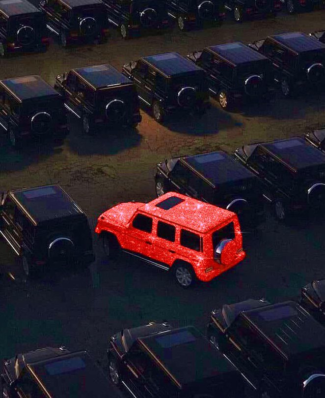 JE0NICITY's tweet photo. “red would stand out the most” DAMN RIGHT https://t.co/T02T0GZ75b