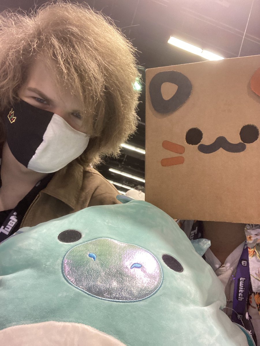 cuptoast's tweet photo. vidcon was amazing! thank u all for incredible experience i cant beleive that i got to go!!! i am so excited for the future!!! https://t.co/FeVXr9wm6N