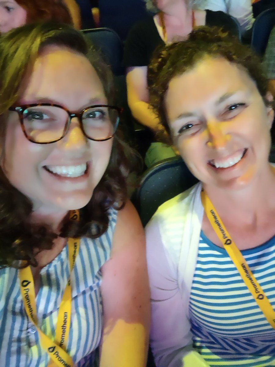 Hernandez Reading Heroes tweet media