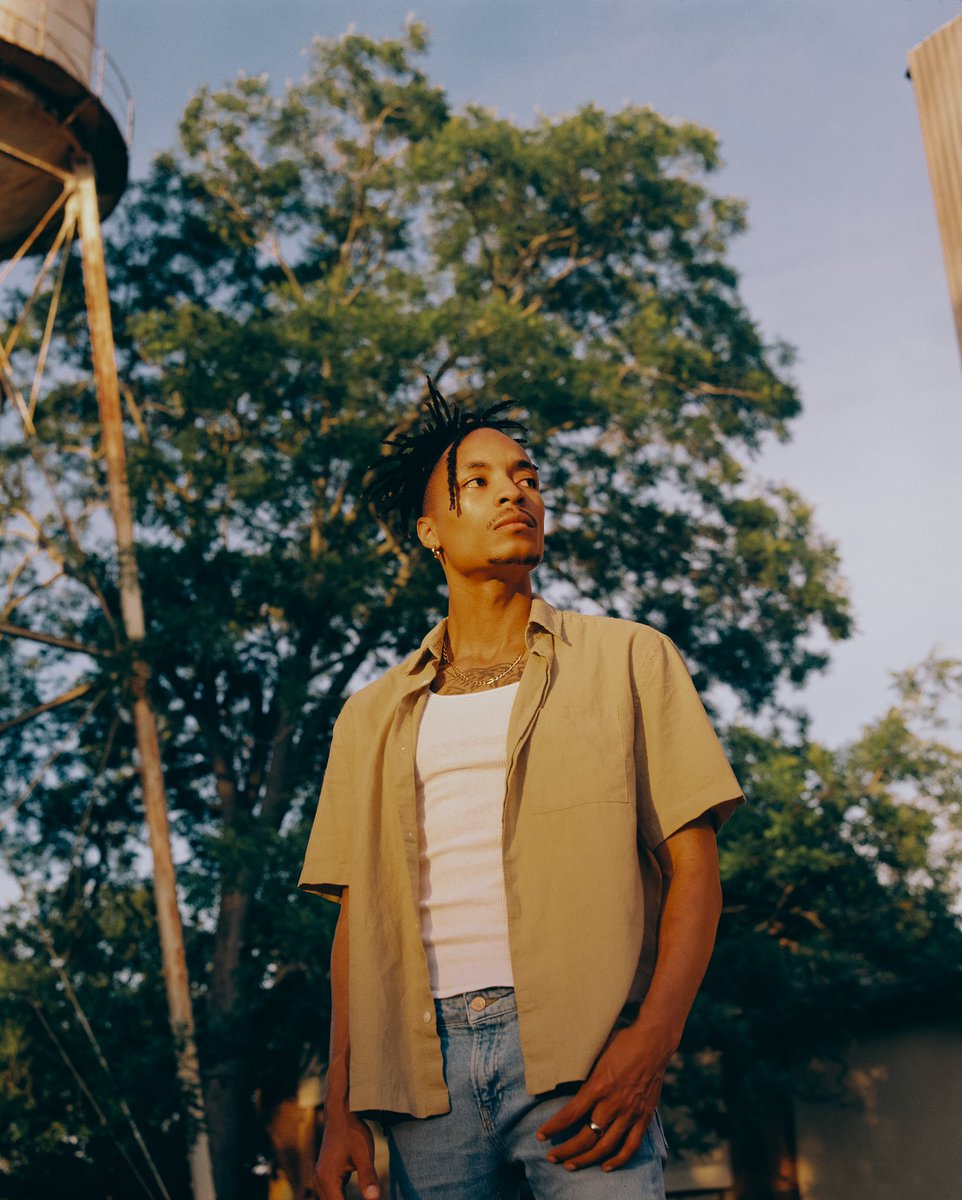 Medium Format Kodak Gold 200 with @ForeverTengo