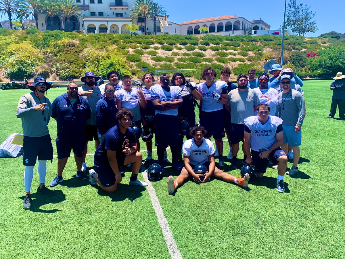 NadeFootball's tweet photo. Battle at the beach champions. Thank you to @USDFootball for hosting a great event! https://t.co/AH8AnttXjE