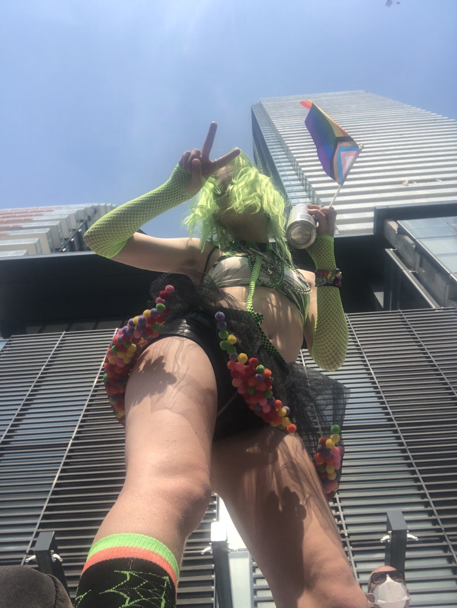 Siianide's tweet photo. HAPPY PRIDE QUEERS 🏳️🌈🏳️⚧️ #pridetoronto #HETHEM https://t.co/uVbknXIjgD