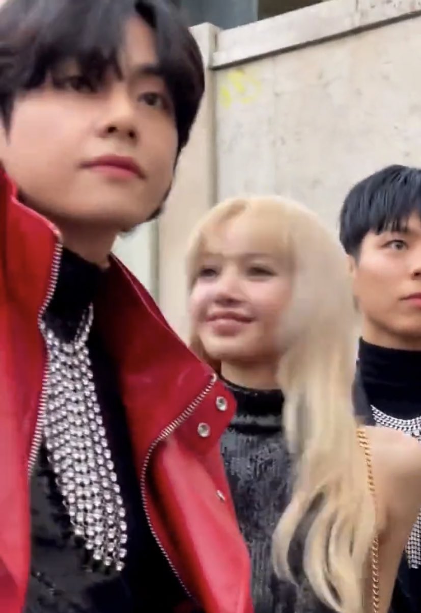 Pop Base X:ssä: BTS' Taehyung, BLACKPINK's Lisa, and Park Bo-gum