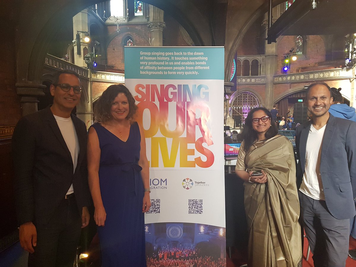 🎼🧡There couldn't be a better finale for <a href="/RefugeeWeek/">Refugee Week 🧡</a>! Music, words and testimonies of hope, love and togetherness at <a href="/UnionChapelUK/">Union Chapel London</a> as part of the Singing Our Lives project by <a href="/Together_Create/">Together Productions</a> #healingtogether @tauhid_pasha <a href="/EnverSol/">Enver Solomon 🧡</a> <a href="/IMIX_UK/">IMIX 🧡</a> <a href="/JeremyHaneman/">Jeremy Haneman</a> <a href="/mixedupchorus/">The Mixed Up Chorus</a>