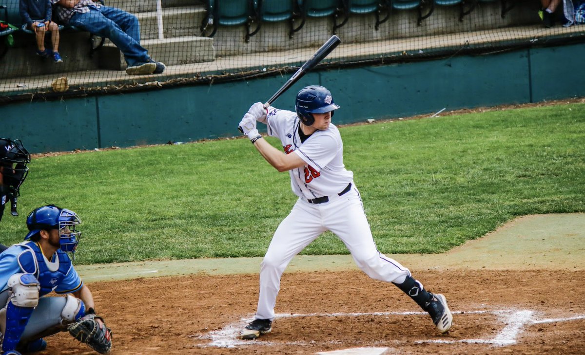 AppleSox's tweet photo. Andrew Haight is loving this road trip north of the border! He's got a hit in all five games of this road trip and multi-hit games in the last two after his 2-RBI single in the fifth. 

It's 6-1, Wenatchee. #SoxAreHot https://t.co/WzYLIexLjK