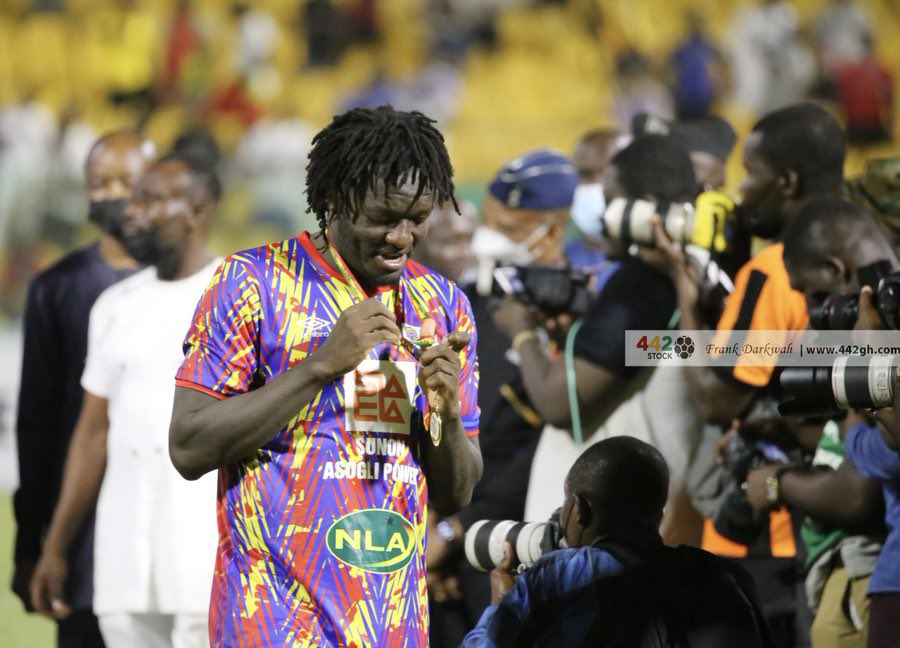 _owurakuampofo's tweet photo. Sulley Muntari is the only player to have won the Champions League, FA Cup, Serie A, Coppa Italia, Super Copa Italiana, Club World Cup, President’s Cup and MTN FA Cup.

Legend of the game ⭐️🇬🇭 https://t.co/N8Nk5jIWWw