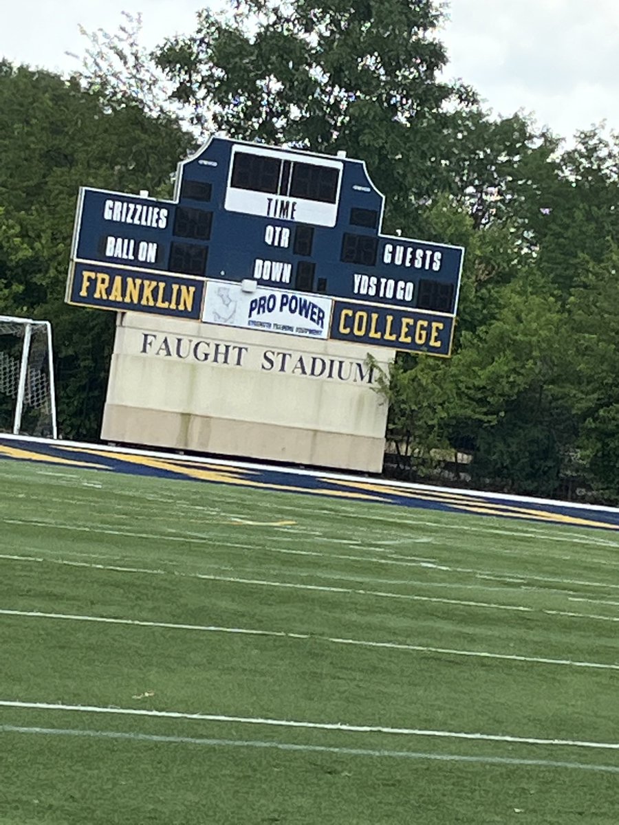 Mitchell934's tweet image. had a great day ⁦@FCGrizFootball⁩ , thanks coach ⁦@Coach_Roz⁩ ⁦@AlanHensell⁩ ⁦@Coach_McElwain⁩ , for a great day.looking forward to coming back for a game day visit. ⁦@TheSupercop2366⁩ ⁦@TCTigerFB4Life⁩ ⁦@CoachKegley9⁩