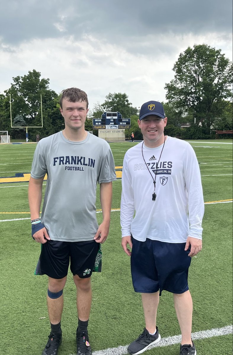 Mitchell934's tweet image. had a great day ⁦@FCGrizFootball⁩ , thanks coach ⁦@Coach_Roz⁩ ⁦@AlanHensell⁩ ⁦@Coach_McElwain⁩ , for a great day.looking forward to coming back for a game day visit. ⁦@TheSupercop2366⁩ ⁦@TCTigerFB4Life⁩ ⁦@CoachKegley9⁩