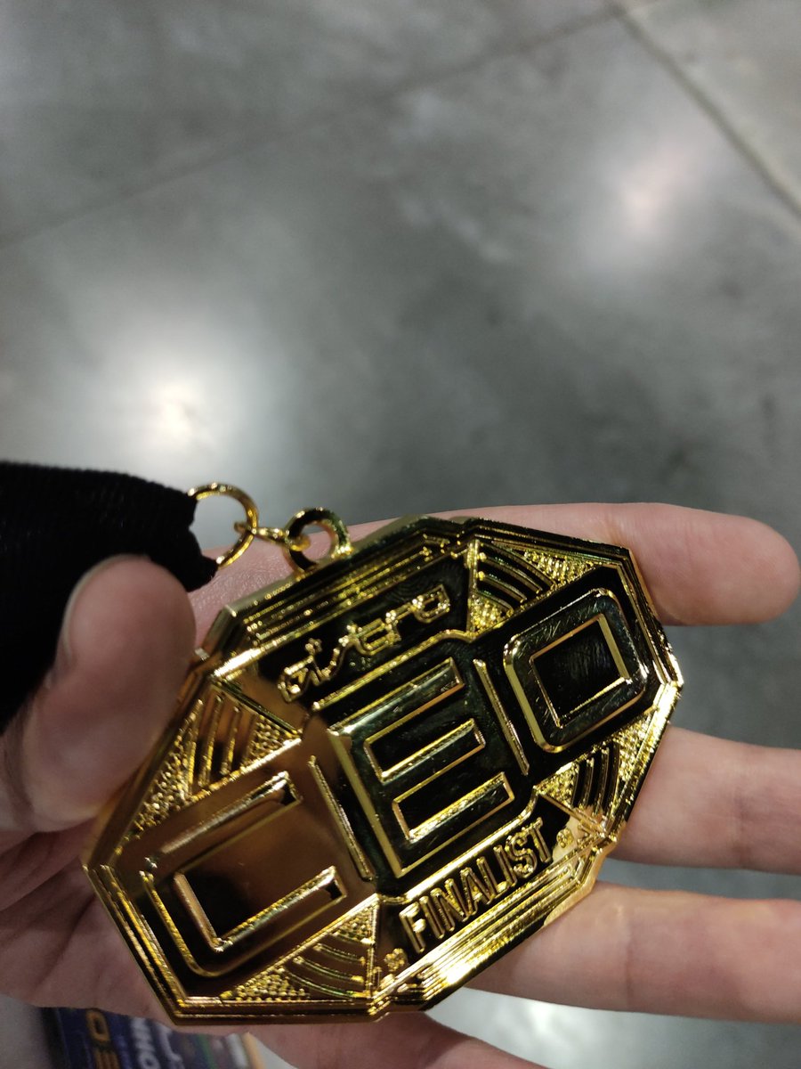 ひっちゃん tweet media