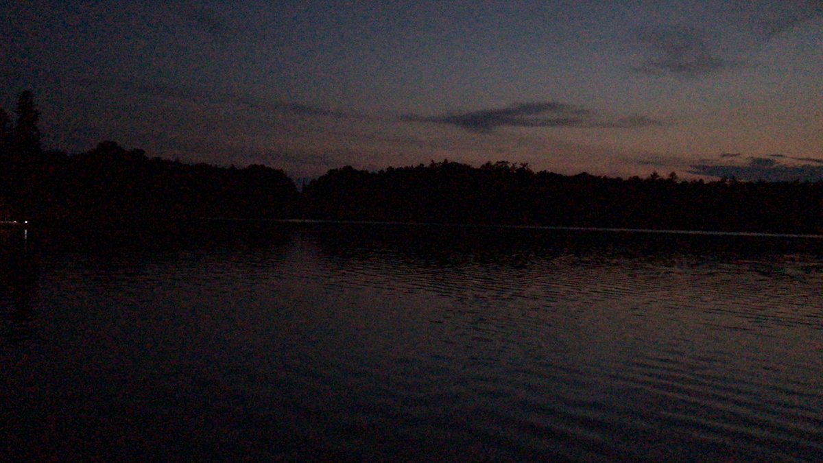 zinnober_bird's tweet photo. Warten auf die Mondscheinsonate #rheinsberg #bthvn in #arkadien https://t.co/PwUAN7B9HN