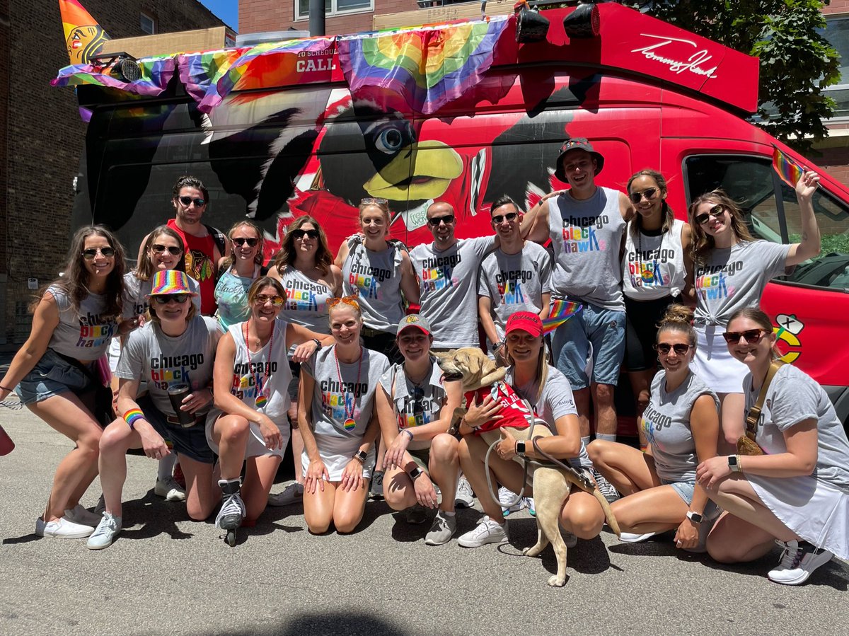 Happy Pride, Chicago! 

We had so much fun with @ChiGayHockey at the Pride Parade today! 🥳🎉 🏳️‍🌈