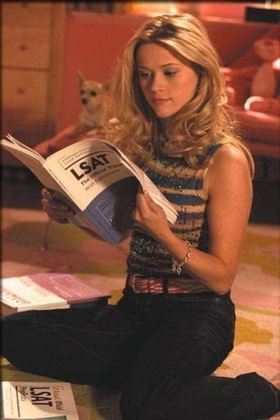 aleatoriayla's tweet photo. A partir da amanhã minha personalidade será completamente moldada por Elle Woods ✨ https://t.co/qeashf0CXy