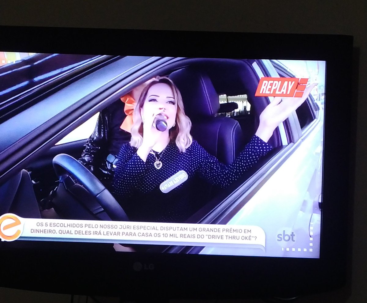 jacysilva's tweet photo. Minha amiga Natiare no programa da #Eliana #programadaeliana 😍😍❤️❤️❤️ #coverdasandy https://t.co/Mp7CaKYkYQ
