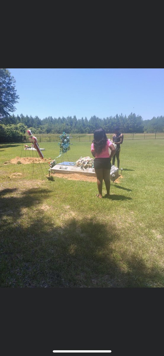 monley_rod's tweet photo. Been 8 months and it still feel like yesterday💔 I miss you pops https://t.co/KVi1bCpGaj