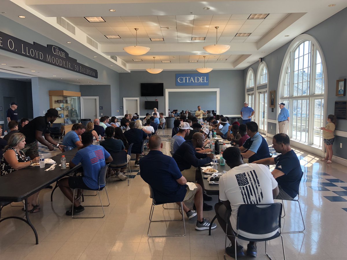 The Class of 2026, welcome to The Citadel 🤝 

Great day welcoming our freshmen and their families! Big thanks to the CFA for hosting an awesome event!