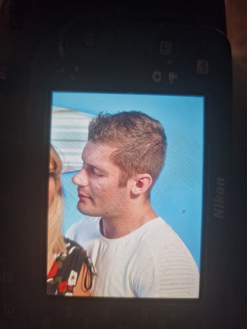 Avec ou barbe 😁  With or without beard https://t.co/e2fvXNdK1E