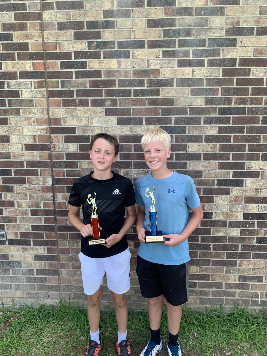 BHancock977's tweet photo. Congrats to the 14U winners of the Washington Open. 1st-Cole Lampert, 2-Landon McDuffee, 3-Josh Meredith and 1st-Alli Hayden, 2-Lila Hawkes, 3-Andy’s Lampert https://t.co/5BF726y75g