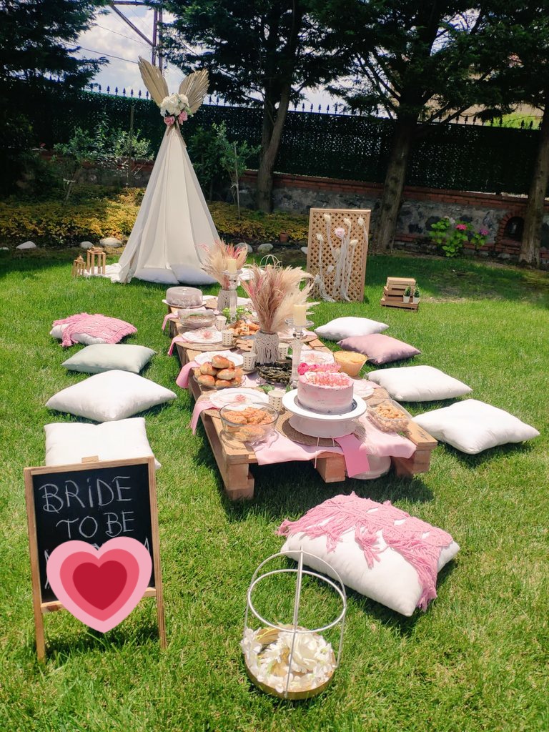 Aylinkorean's tweet photo. Çok güzel bir gün geçirdim. İyi ki varsınız 🌸❤️ #bridetobe https://t.co/AAWFbtLUG8